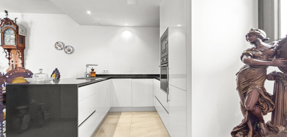 2 Bed Apartment for sale in Los Altos Costa Blanca, Alicante, Spain