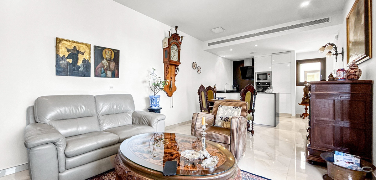 2 Bed Apartment for sale in Los Altos Costa Blanca, Alicante, Spain