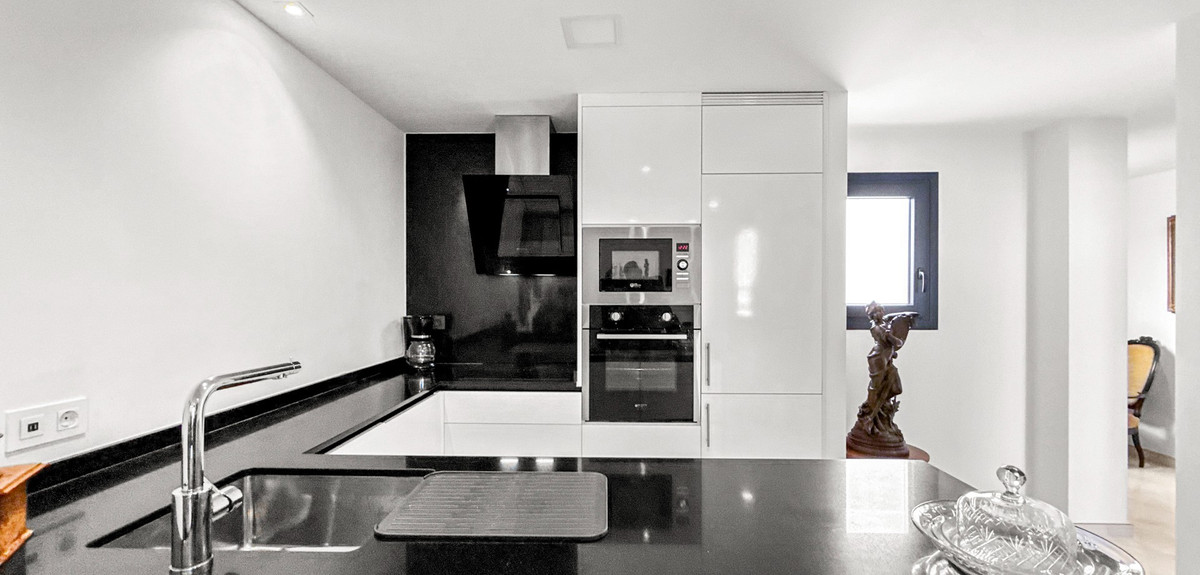 2 Bed Apartment for sale in Los Altos Costa Blanca, Alicante, Spain