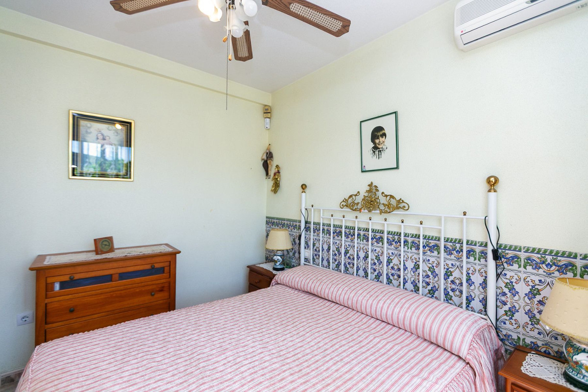 Se vende Villa - Chalet de 4 dormitorios en Costa Blanca, Alicante, España