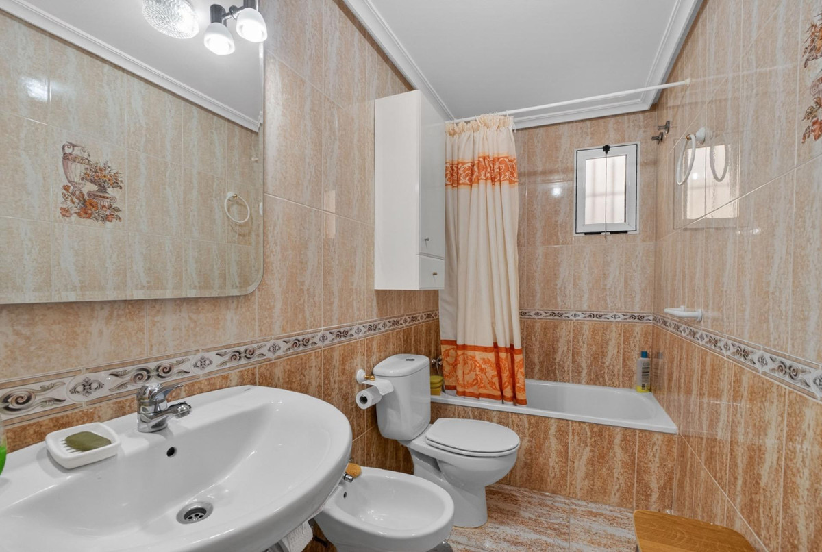 Se vende Apartamento Planta Baja de 2 dormitorios en Costa Blanca, Alicante, España