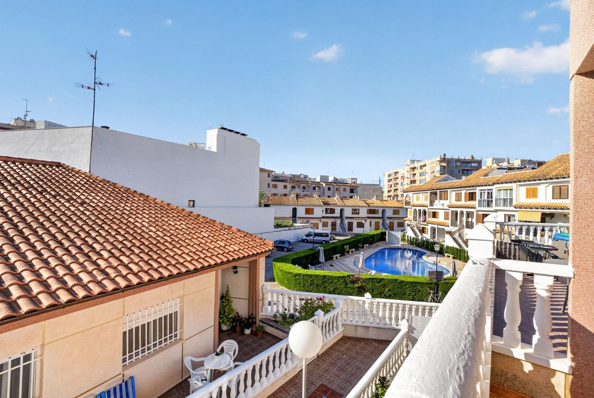 Se vende Apartamento Planta Baja de 2 dormitorios en Costa Blanca, Alicante, España