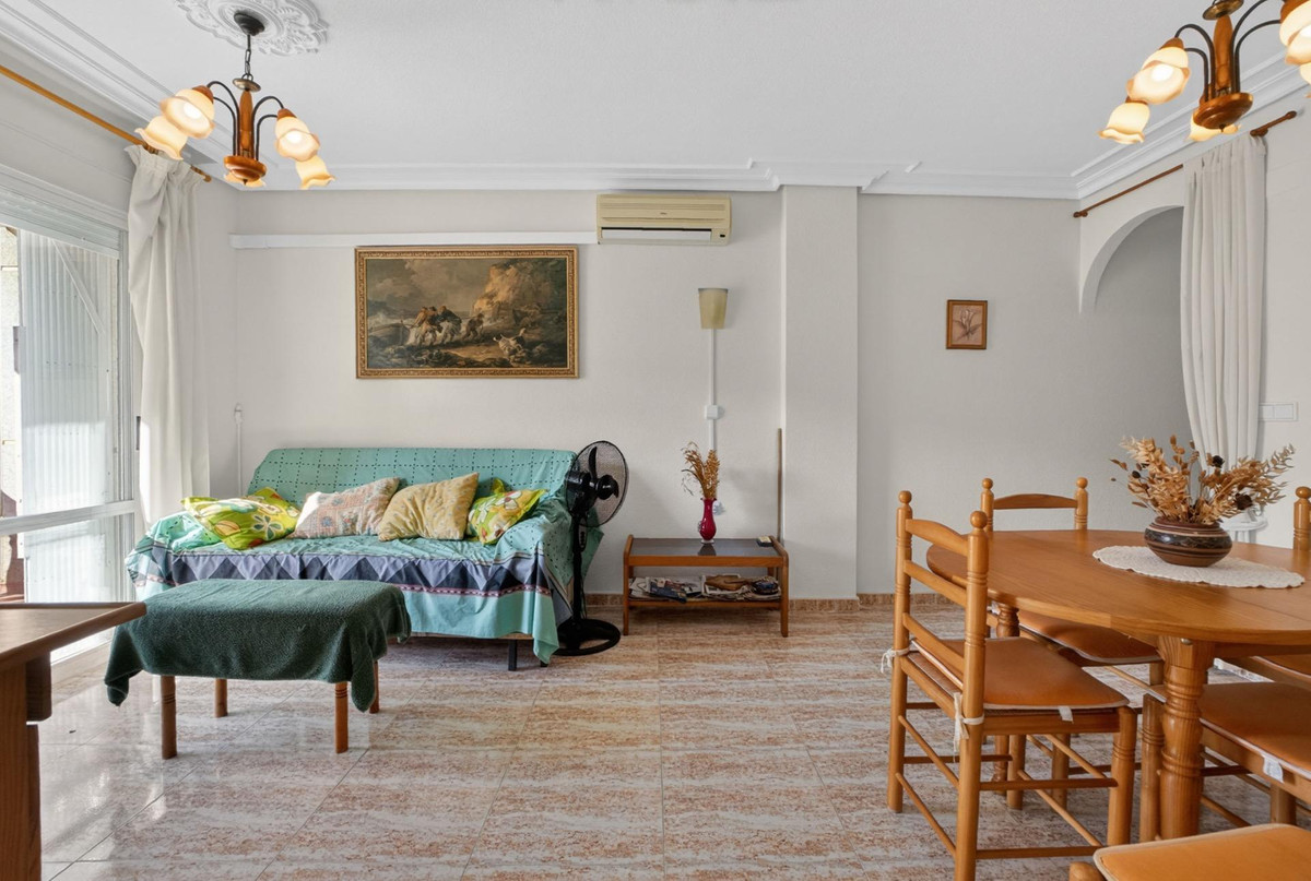 Se vende Apartamento Planta Baja de 2 dormitorios en Costa Blanca, Alicante, España
