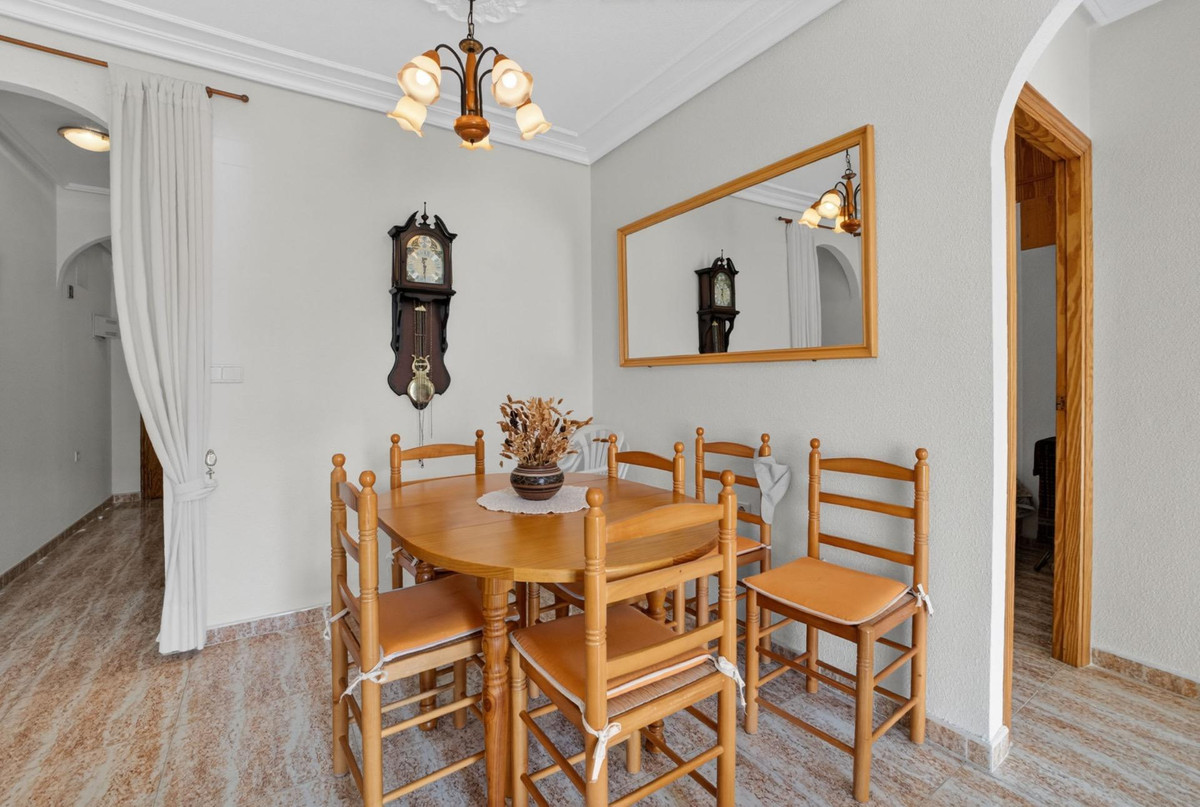 Se vende Apartamento Planta Baja de 2 dormitorios en Costa Blanca, Alicante, España