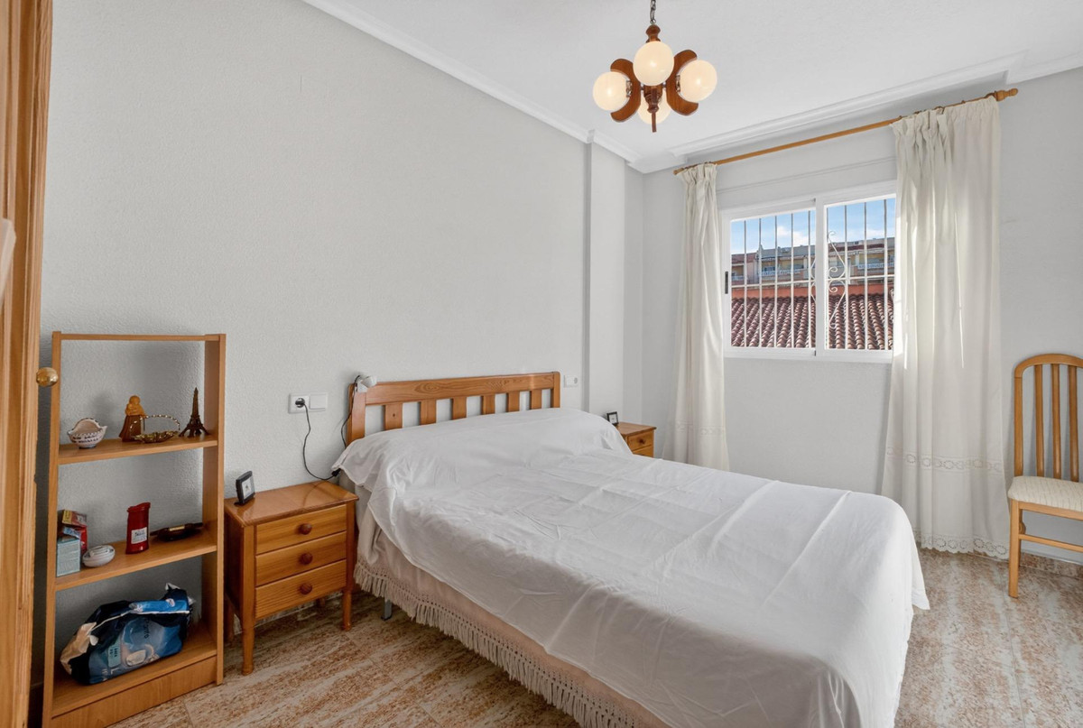 Se vende Apartamento Planta Baja de 2 dormitorios en Costa Blanca, Alicante, España