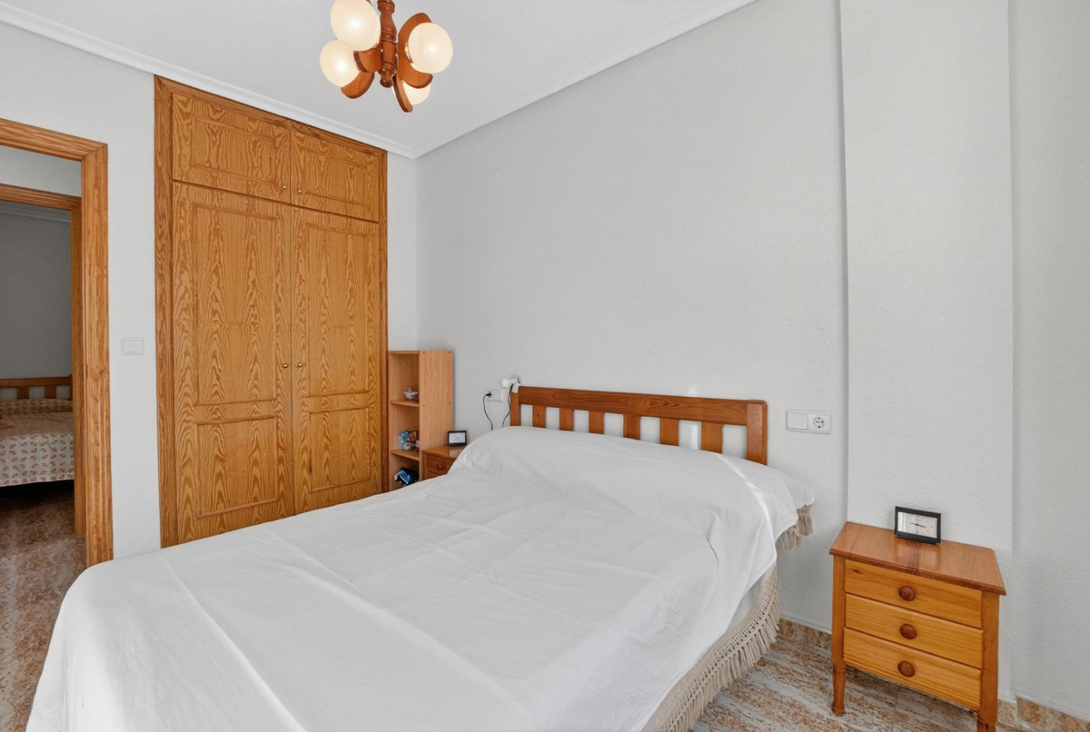 Se vende Apartamento Planta Baja de 2 dormitorios en Costa Blanca, Alicante, España