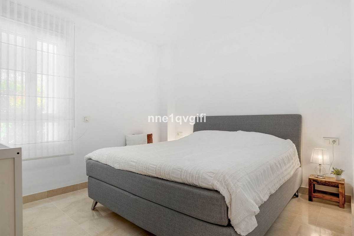 3 Bed Apartment for sale in Benahavís Costa Del Sol, Málaga, Spain