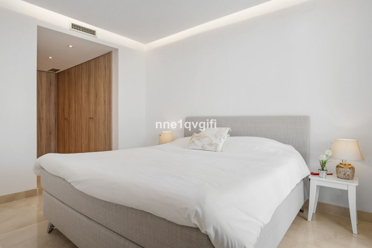 3 Bed Apartment for sale in Benahavís Costa Del Sol, Málaga, Spain