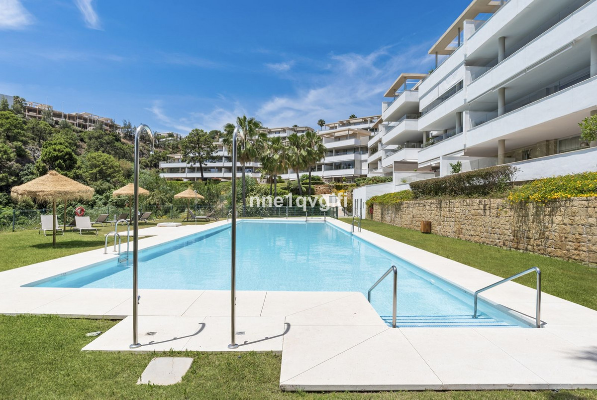 3 Bed Apartment for sale in Benahavís Costa Del Sol, Málaga, Spain