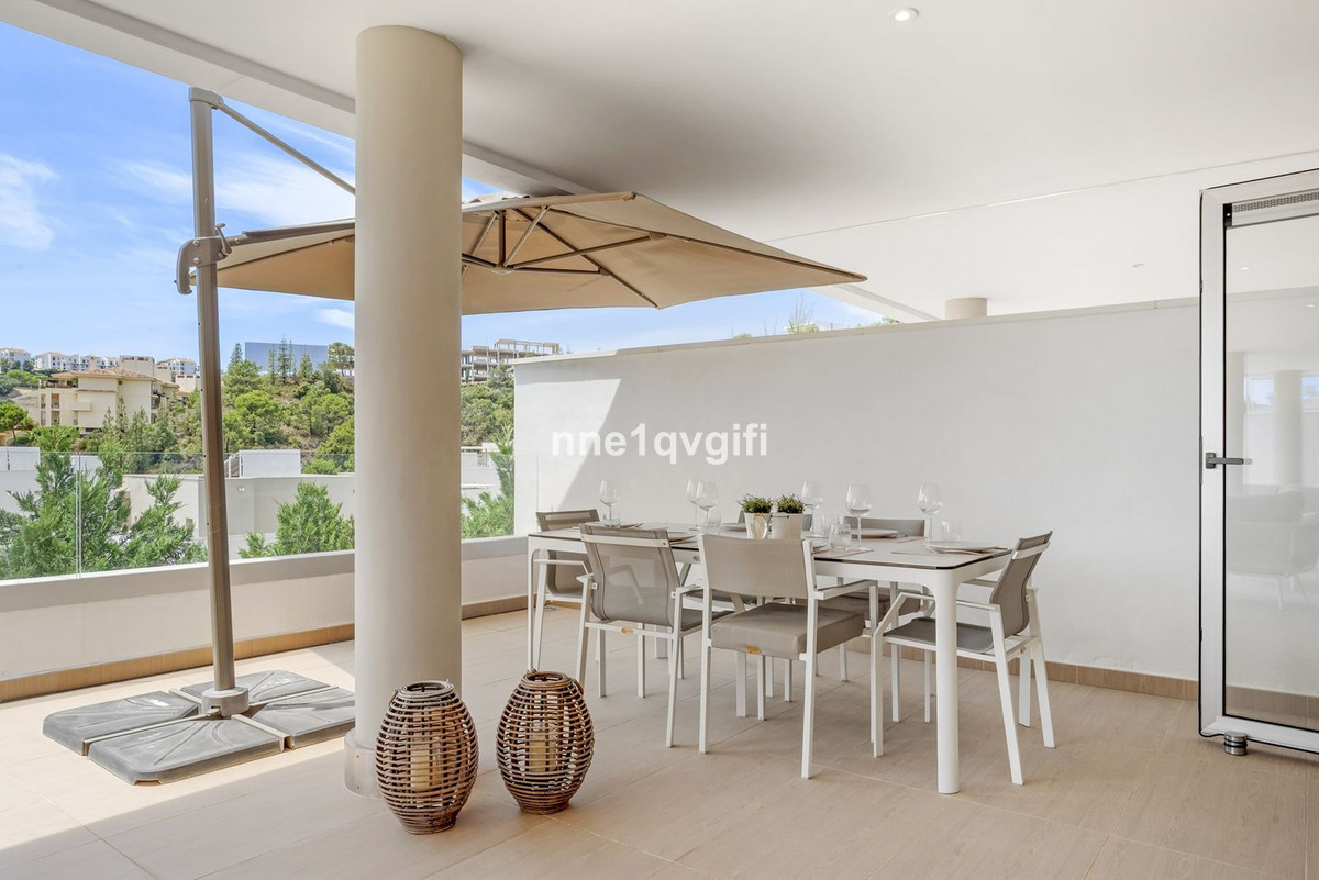 3 Bed Apartment for sale in Benahavís Costa Del Sol, Málaga, Spain