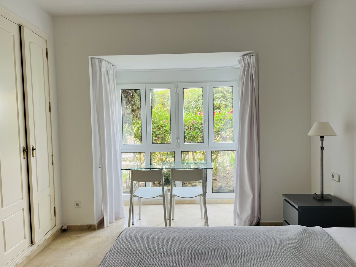 3 Bed Apartment for sale in Marbella Costa Del Sol, Málaga, Spain