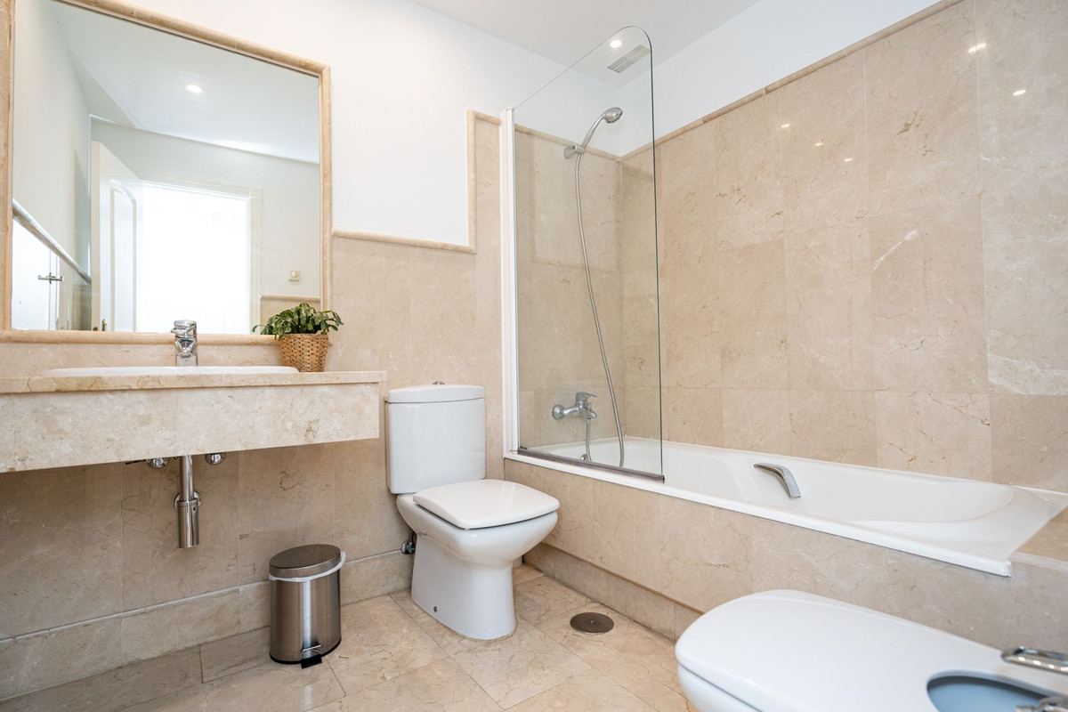 3 Bed Apartment for sale in Marbella Costa Del Sol, Málaga, Spain