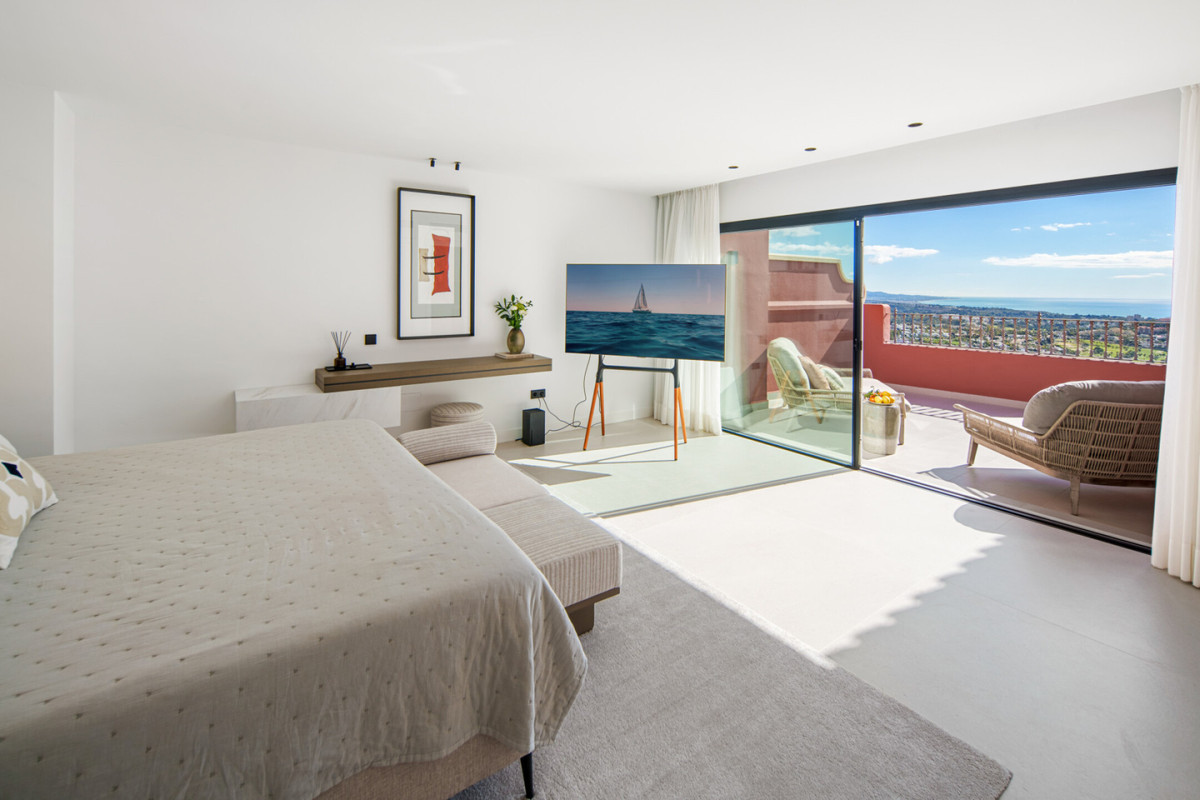 2 Bed Apartment for sale in Monte Halcones Costa Del Sol, Málaga, Spain