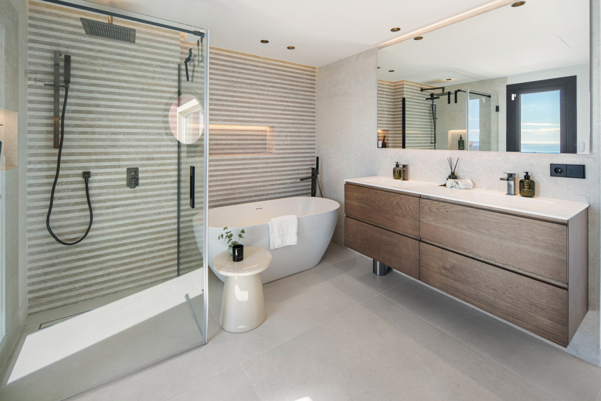 2 Bed Apartment for sale in Monte Halcones Costa Del Sol, Málaga, Spain