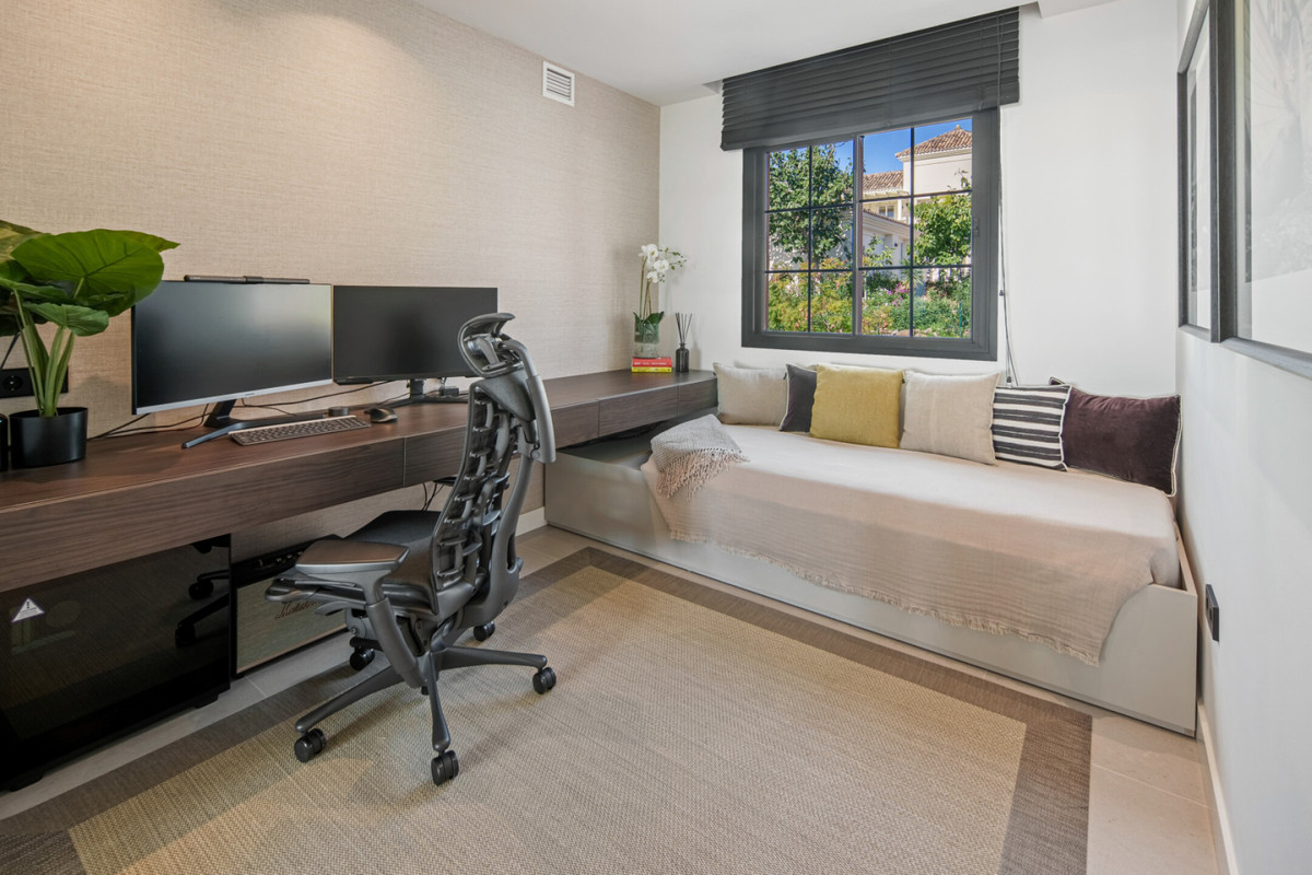 2 Bed Apartment for sale in Monte Halcones Costa Del Sol, Málaga, Spain