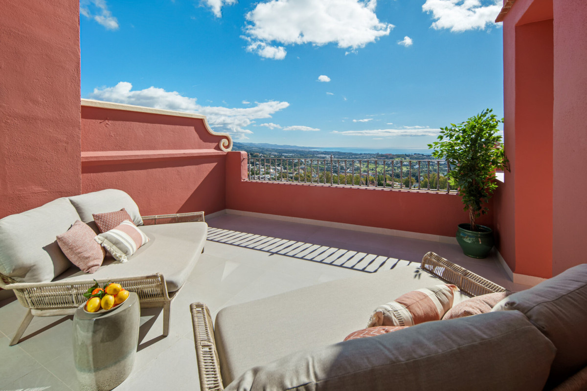 2 Bed Apartment for sale in Monte Halcones Costa Del Sol, Málaga, Spain