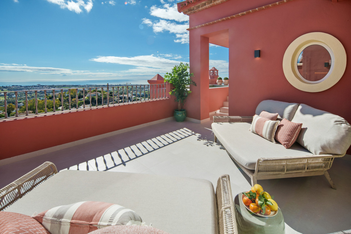 2 Bed Apartment for sale in Monte Halcones Costa Del Sol, Málaga, Spain