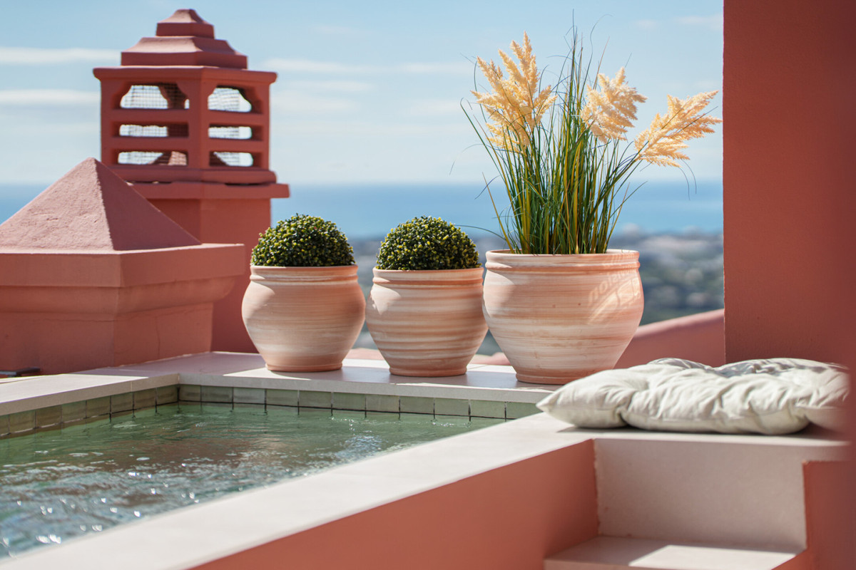 2 Bed Apartment for sale in Monte Halcones Costa Del Sol, Málaga, Spain