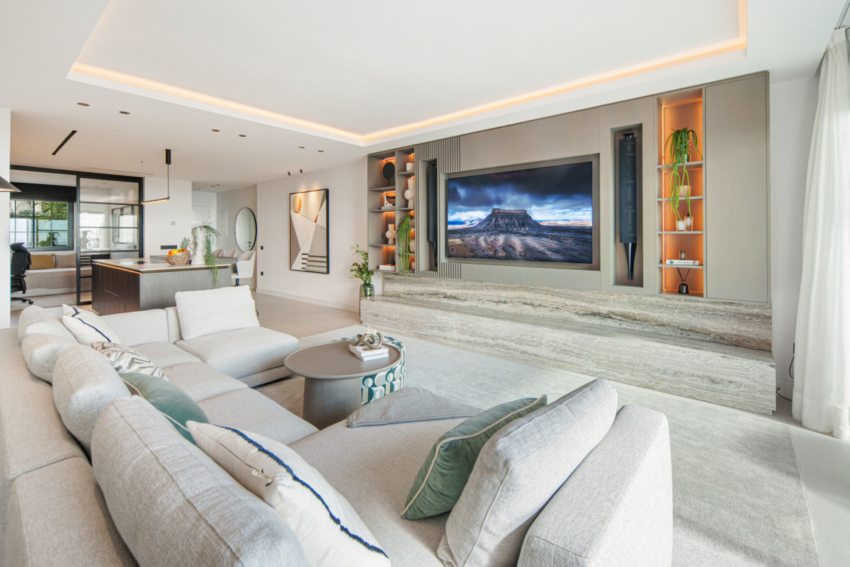 2 Bed Apartment for sale in Monte Halcones Costa Del Sol, Málaga, Spain