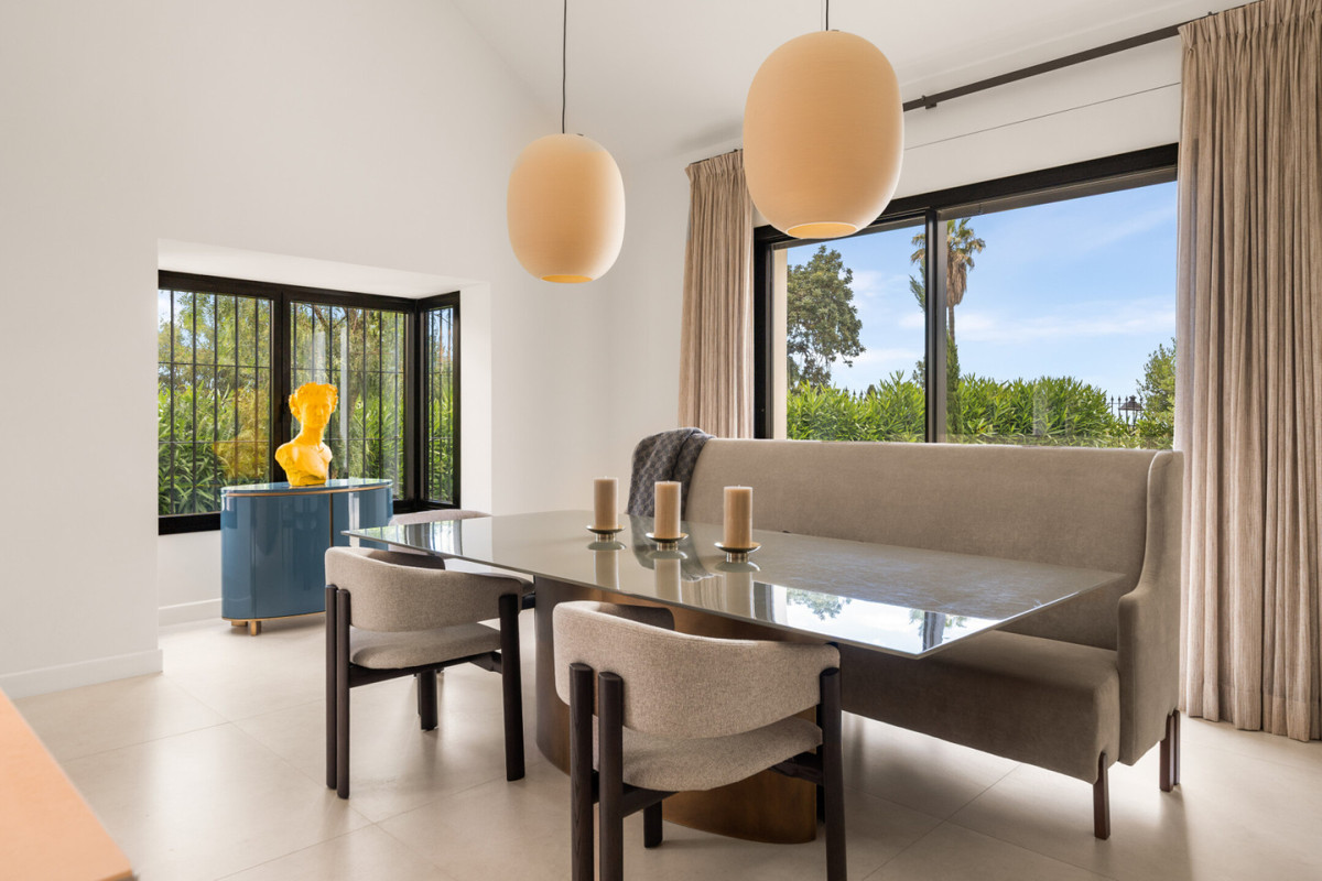 4 Bed Townhouse for sale in The Golden Mile Costa Del Sol, Málaga, Spain