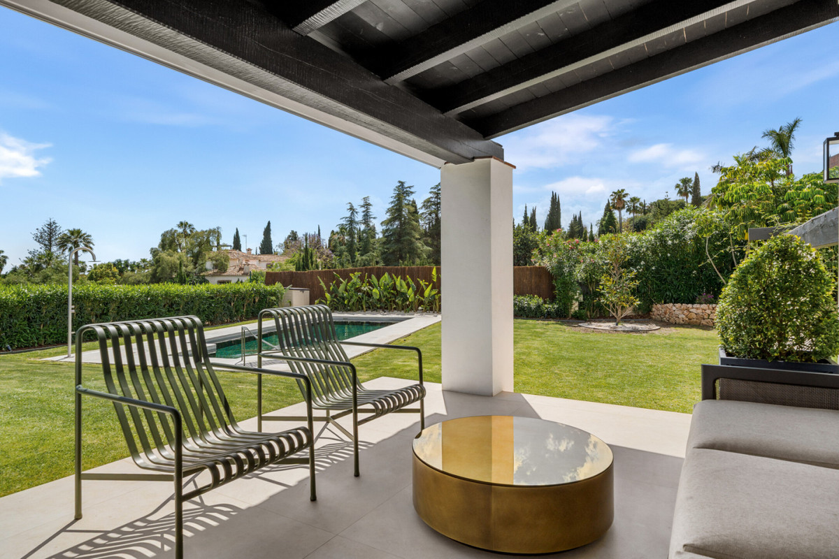 4 Bed Townhouse for sale in The Golden Mile Costa Del Sol, Málaga, Spain
