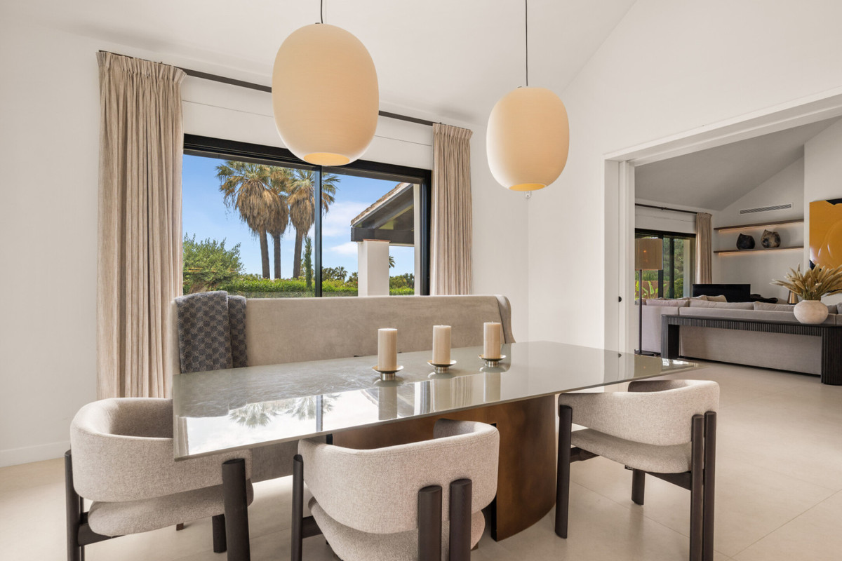 4 Bed Townhouse for sale in The Golden Mile Costa Del Sol, Málaga, Spain