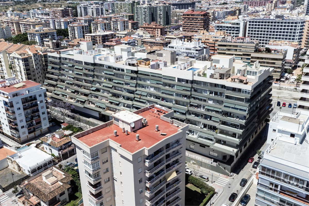 4 Bed Apartment for sale in Fuengirola Costa Del Sol, Málaga, Spain