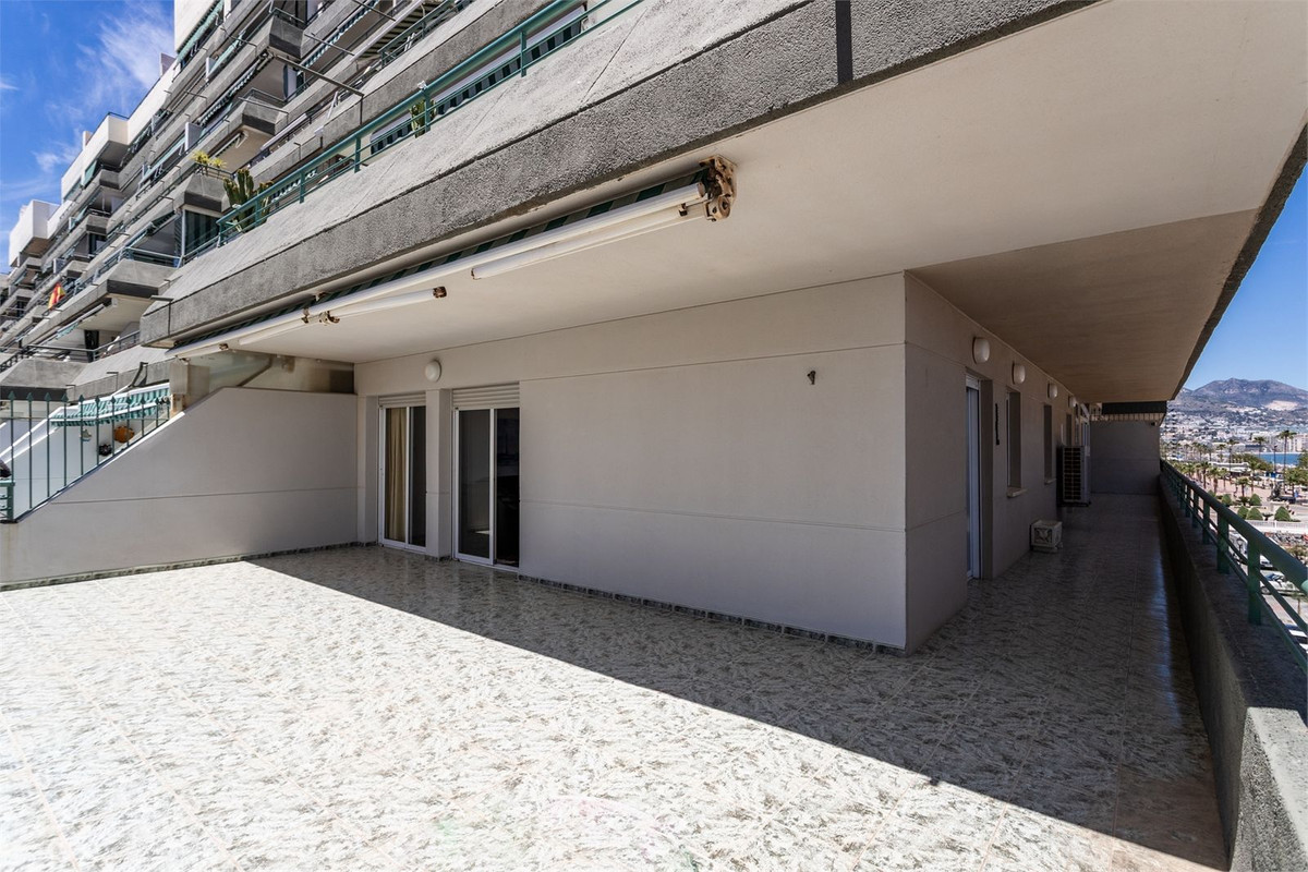 4 Bed Apartment for sale in Fuengirola Costa Del Sol, Málaga, Spain