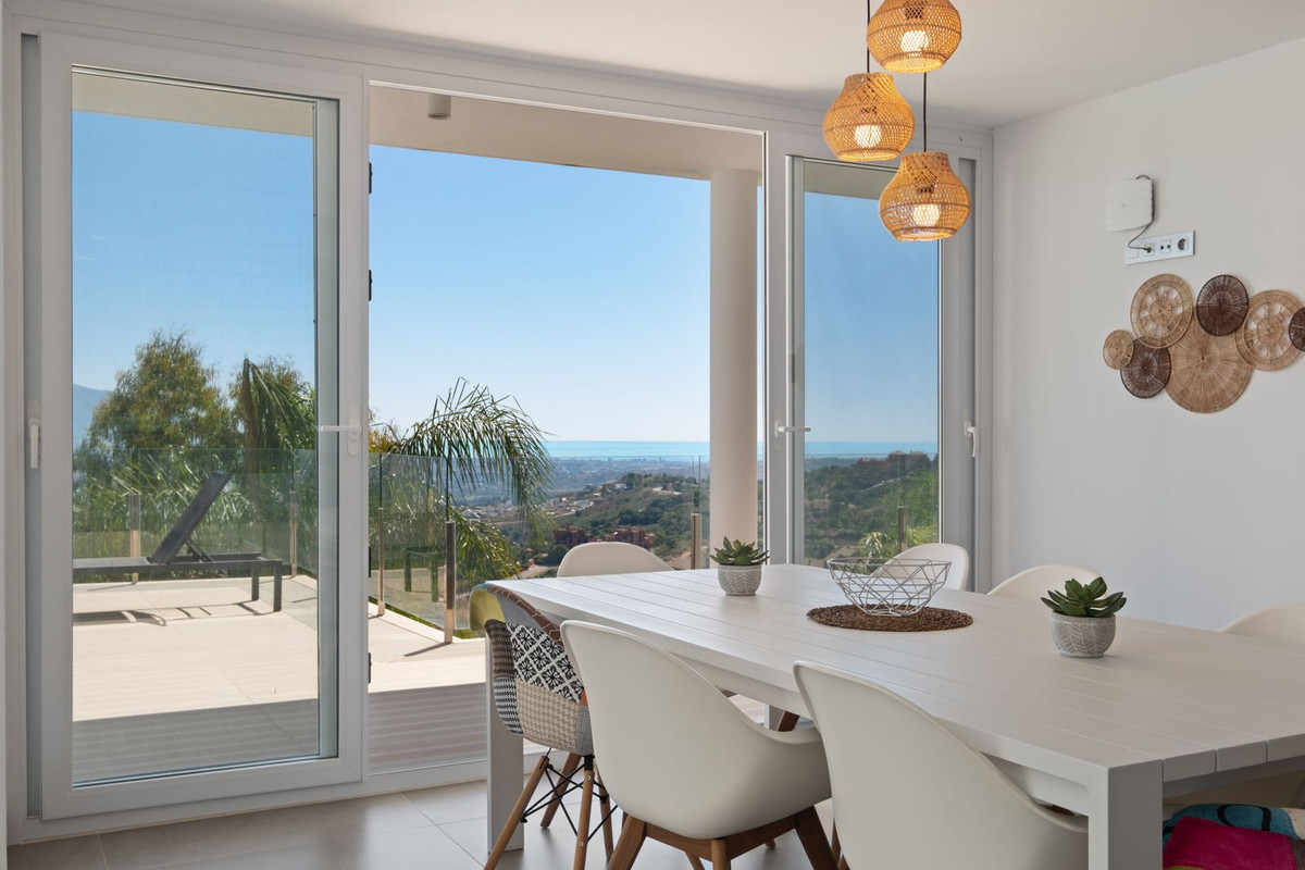 Se vende Villa - Chalet de 5 dormitorios en Costa Del Sol, Málaga, España