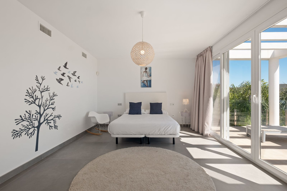 Se vende Villa - Chalet de 5 dormitorios en Costa Del Sol, Málaga, España