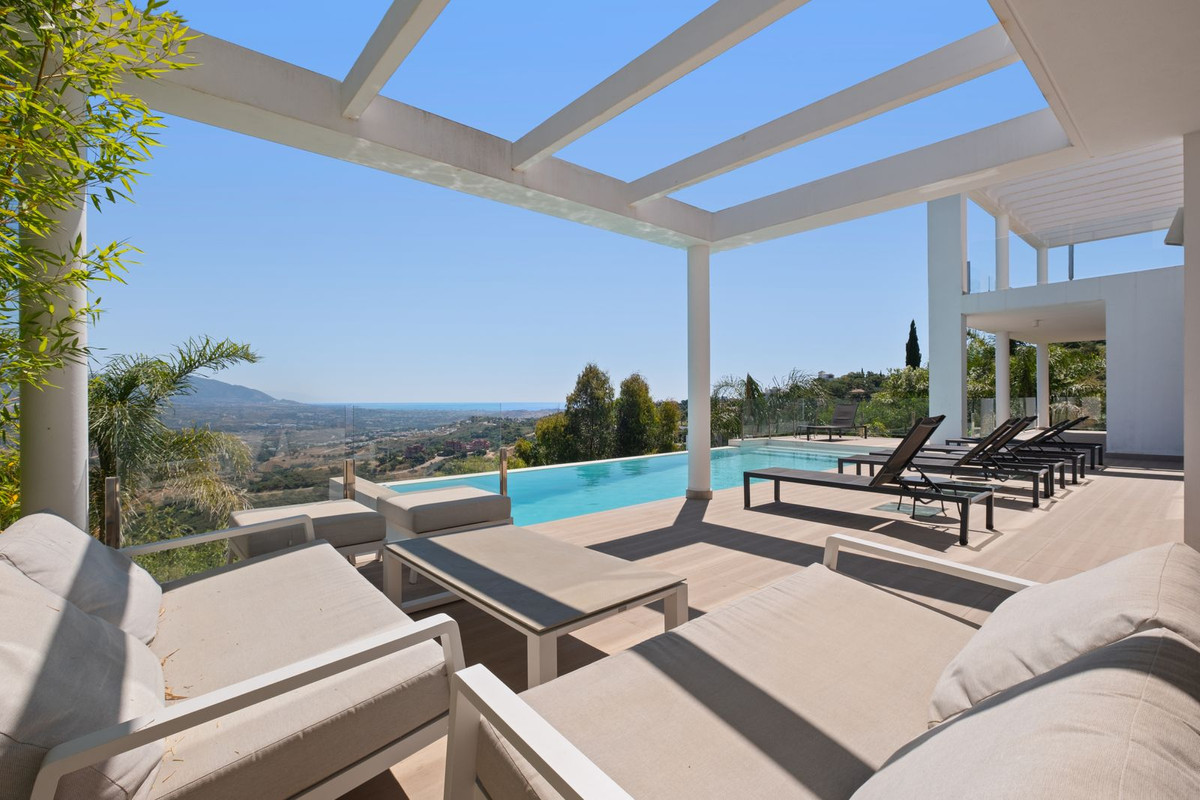 Se vende Villa - Chalet de 5 dormitorios en Costa Del Sol, Málaga, España