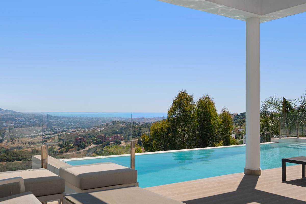 Se vende Villa - Chalet de 5 dormitorios en Costa Del Sol, Málaga, España