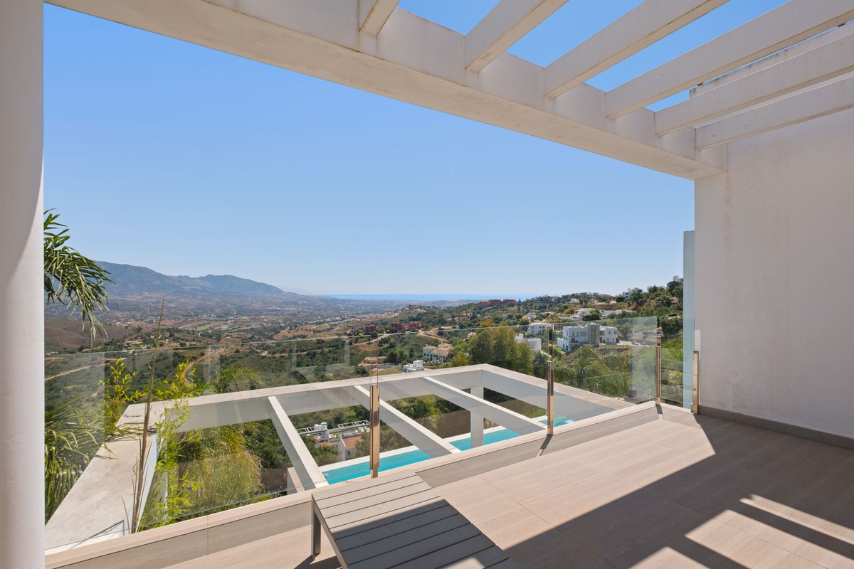 Se vende Villa - Chalet de 5 dormitorios en Costa Del Sol, Málaga, España