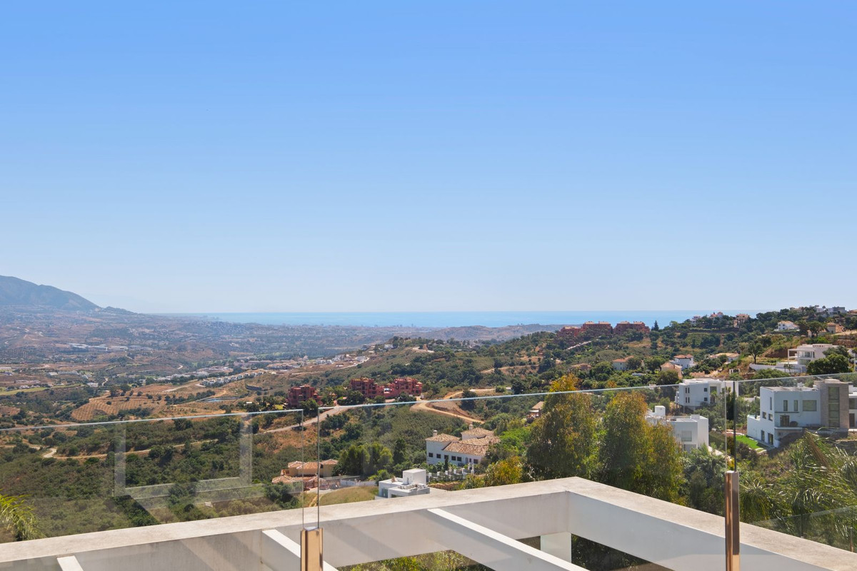 Se vende Villa - Chalet de 5 dormitorios en Costa Del Sol, Málaga, España
