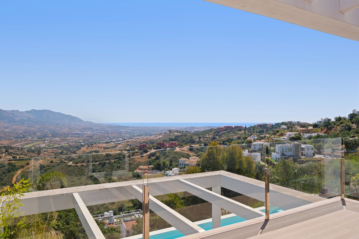 Se vende Villa - Chalet de 5 dormitorios en Costa Del Sol, Málaga, España