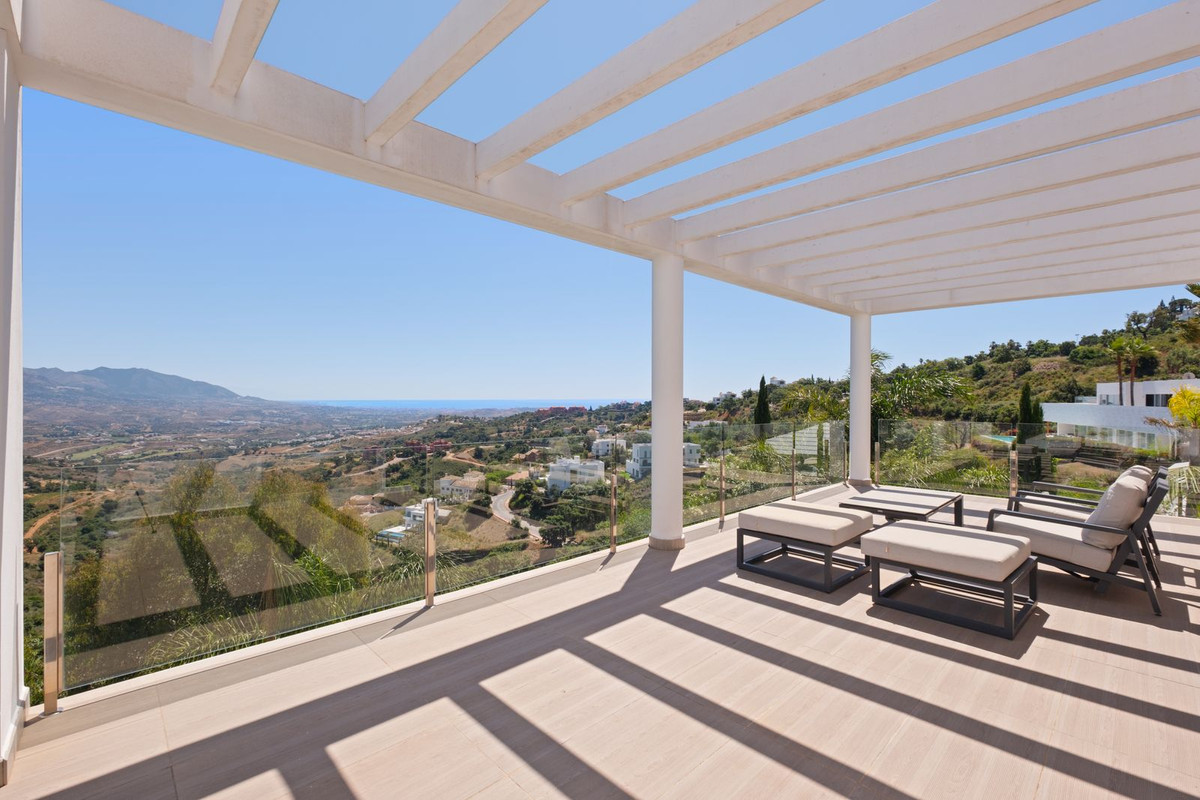 Se vende Villa - Chalet de 5 dormitorios en Costa Del Sol, Málaga, España