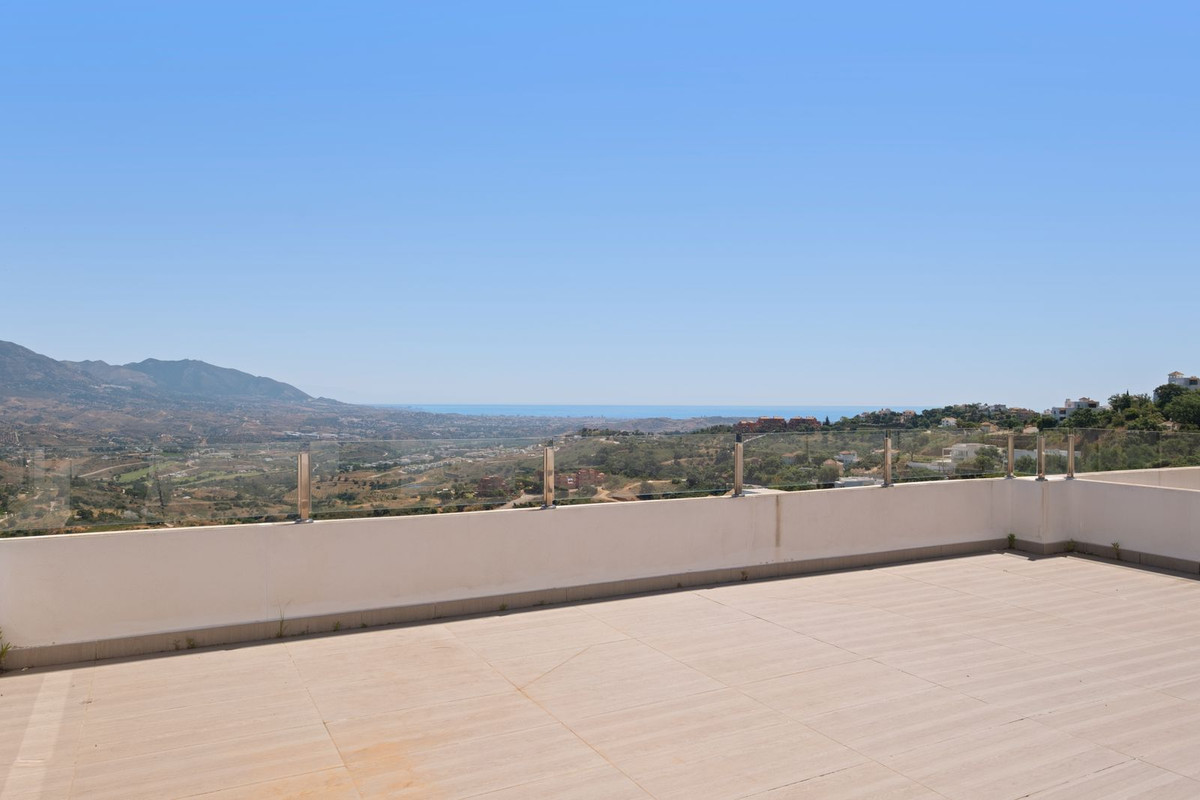 Se vende Villa - Chalet de 5 dormitorios en Costa Del Sol, Málaga, España