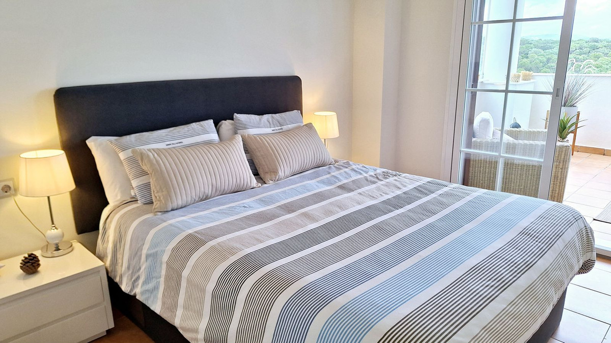 Se vende Apartamento Planta Baja de 2 dormitorios en Costa Del Sol, Cadiz, España
