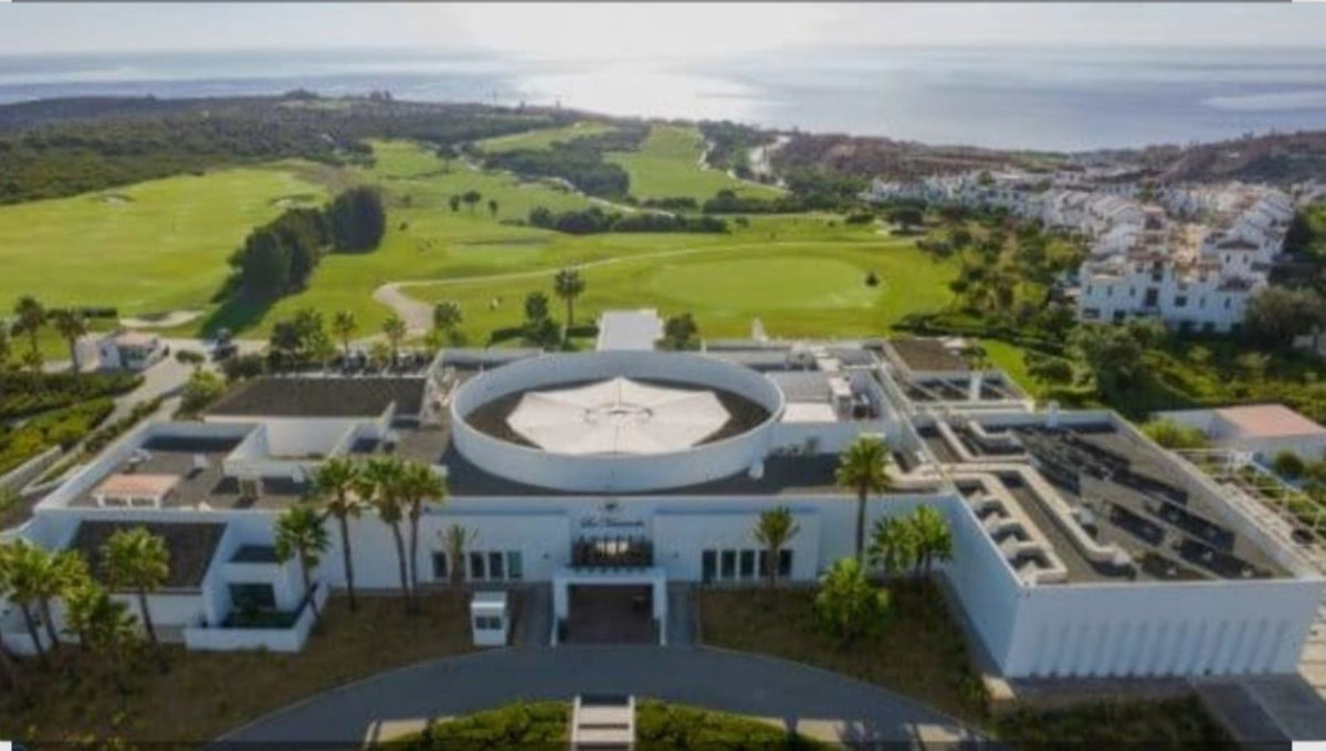 Se vende Apartamento Planta Baja de 2 dormitorios en Costa Del Sol, Cadiz, España