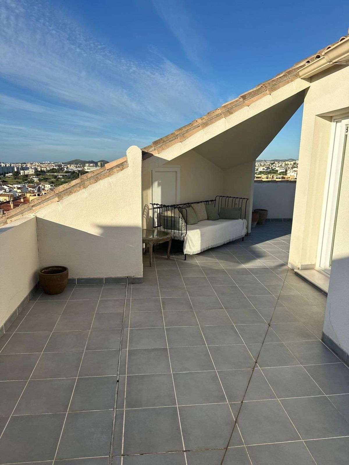3 Bed Apartment for sale in Fuengirola Costa Del Sol, Málaga, Spain