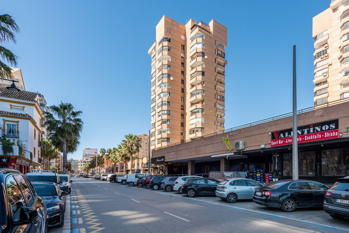 1 Bed Apartment for sale in Fuengirola Costa Del Sol, Málaga, Spain