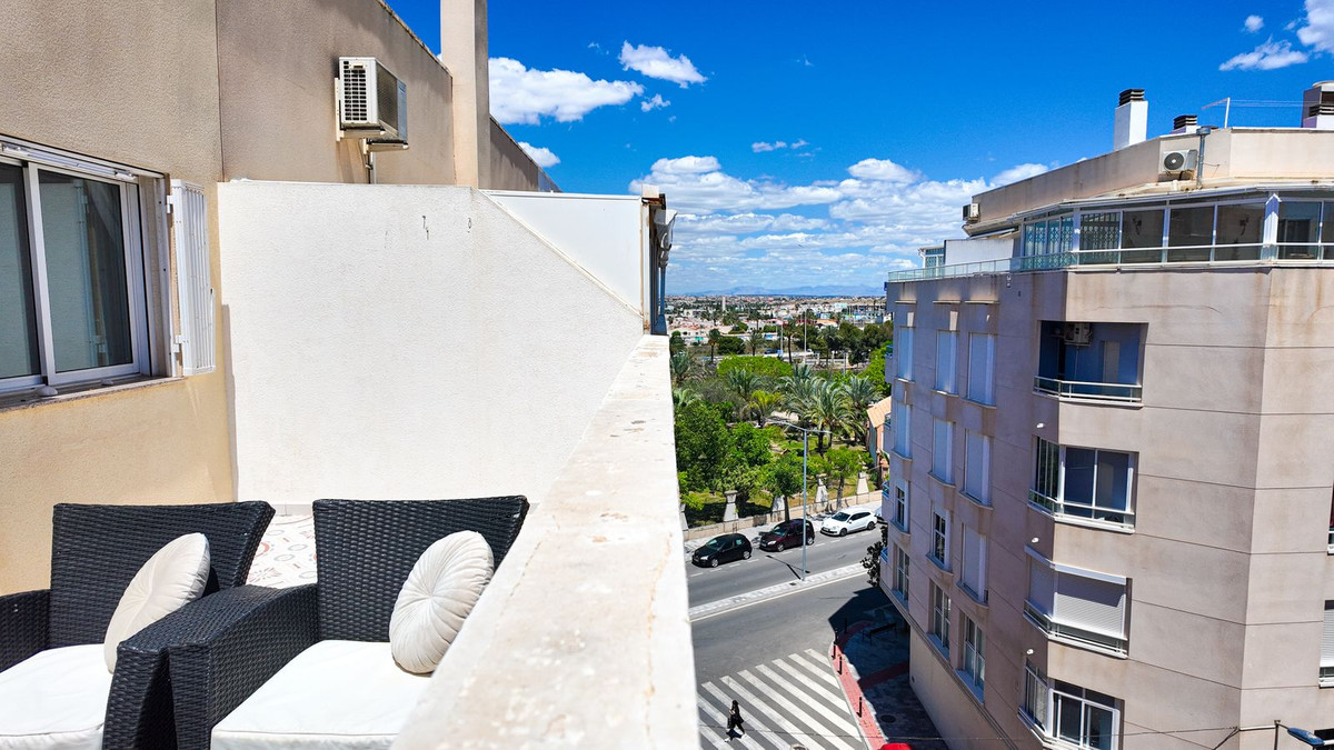 2 Bed Apartment for sale in Torrevieja Costa Blanca, Alicante, Spain