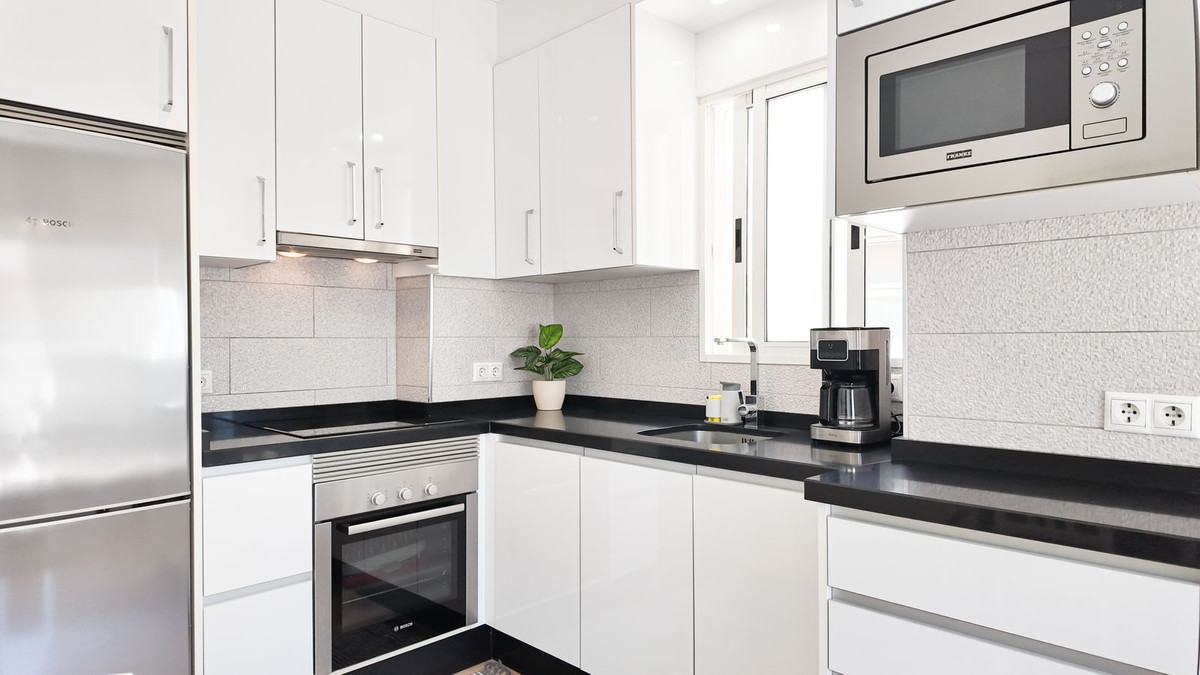 2 Bed Apartment for sale in Torrevieja Costa Blanca, Alicante, Spain