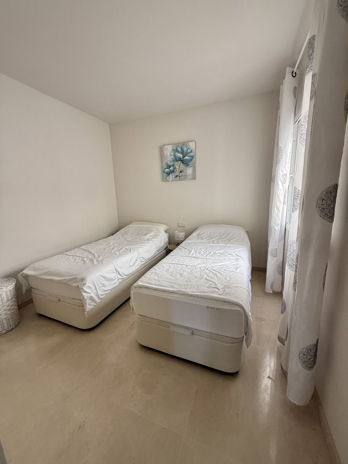 2 Bed Apartment for sale in Estepona Costa Del Sol, Málaga, Spain