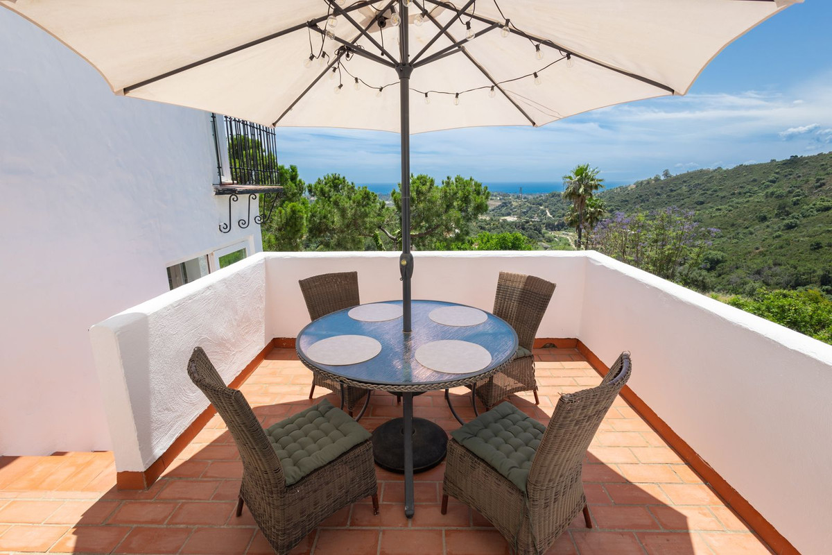 3 Bed Townhouse for sale in Estepona Costa Del Sol, Málaga, Spain