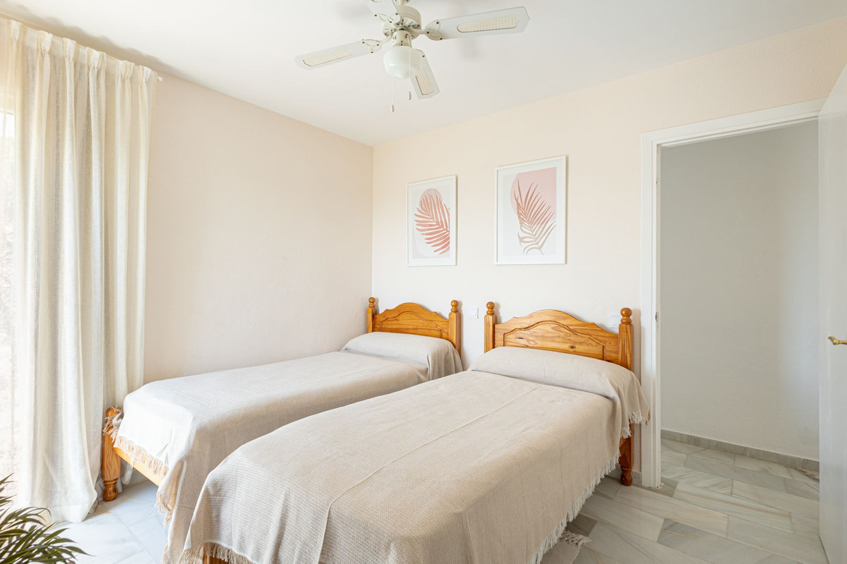 3 Bed Townhouse for sale in Estepona Costa Del Sol, Málaga, Spain
