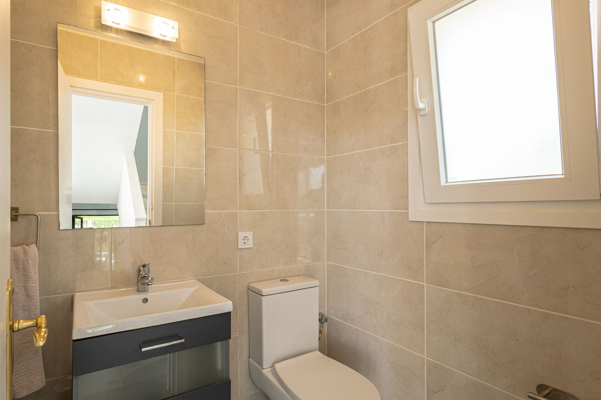 3 Bed Townhouse for sale in Estepona Costa Del Sol, Málaga, Spain