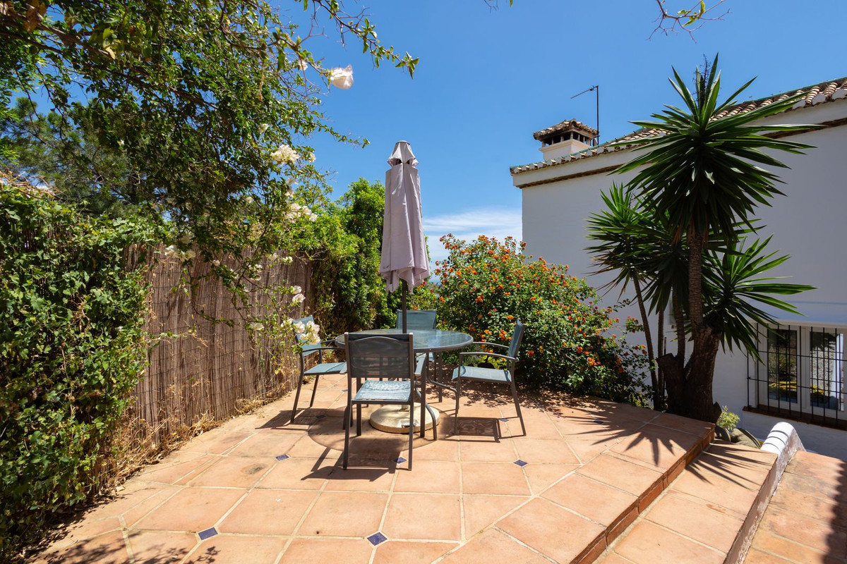 3 Bed Townhouse for sale in Estepona Costa Del Sol, Málaga, Spain