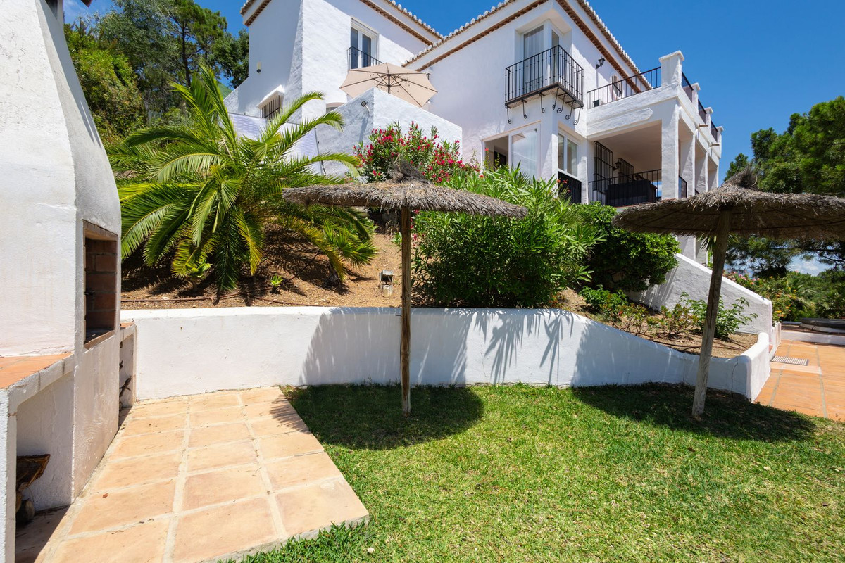 3 Bed Townhouse for sale in Estepona Costa Del Sol, Málaga, Spain