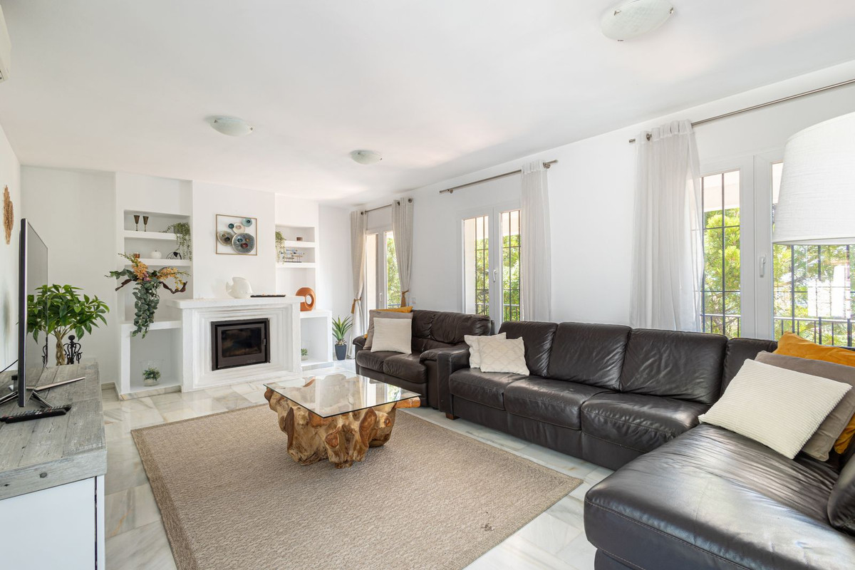 3 Bed Townhouse for sale in Estepona Costa Del Sol, Málaga, Spain